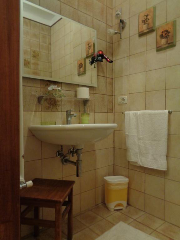 Affittacamere La Camelia Лукка Экстерьер фото